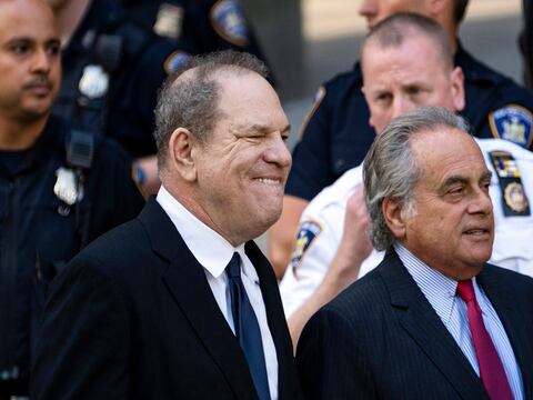 Harvey Weinstein queda en libertad bajo fianza tras declararse inocente