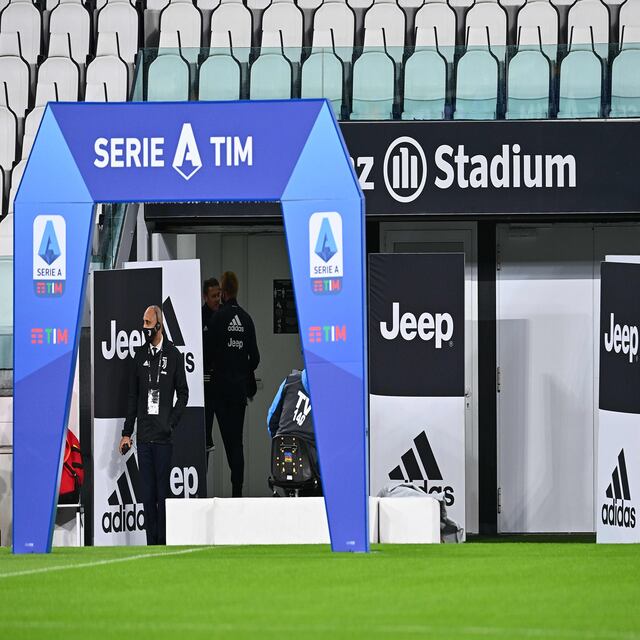 Con positivos por COVID-19 el Napoli no compareció ante Juventus, el caso abre una crisis en el fútbol italiano