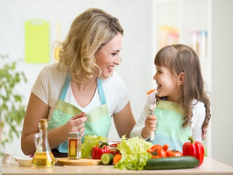 Nutrición Infantil: ¿Cómo evitar el bajo peso u obesidad en nuestros niños? 