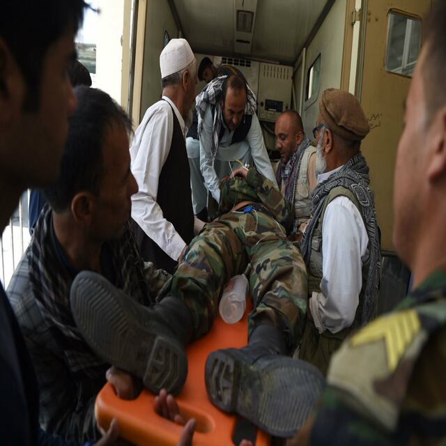 Ataque talibán en Kabul deja 1 muerto y unos 50 niños heridos