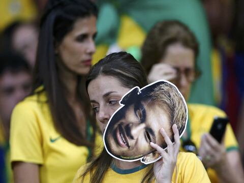Miles de 'Neymares' se lamentan por goleada de Alemania a Brasil