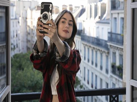 ‘Emily in Paris’, la serie que incentiva a vivir un sueño francés y a estar a la moda 