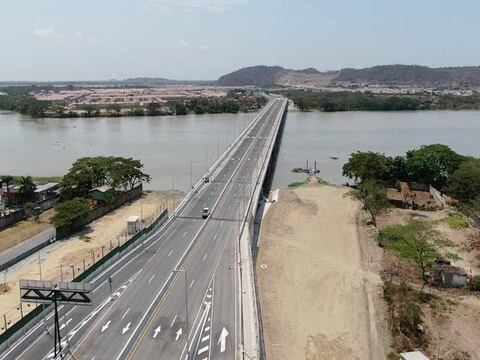 Puente que une Daule con Guayaquil será inaugurado el 19 de octubre