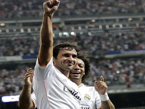 Raúl tuvo su adiós en Real Madrid 