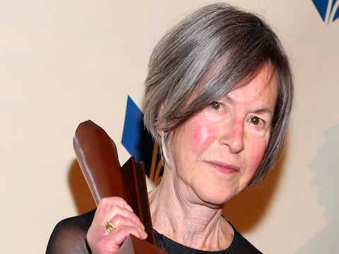 La poeta estadounidense Louise Glück gana el Nobel de Literatura