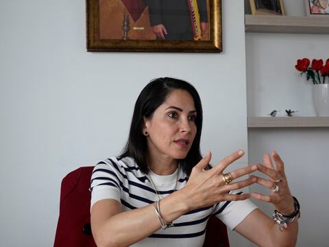 Luisa González negó que la RC respalde a Verónica Abad y aclaró que Rafael Correa no busca el indulto