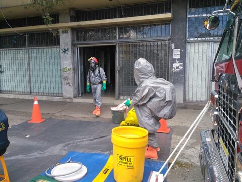 Derrame de ácido nítrico en Quito deja una persona afectada con quemaduras