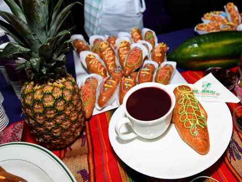 UDLA elegirá la mejor guagua de pan y colada morada de Quito; también se realiza concurso de cuento sobre cocina tradicional