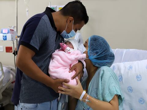 Guayaquil: Primeros nacimientos del 2021 llenan de fe y esperanza a padres