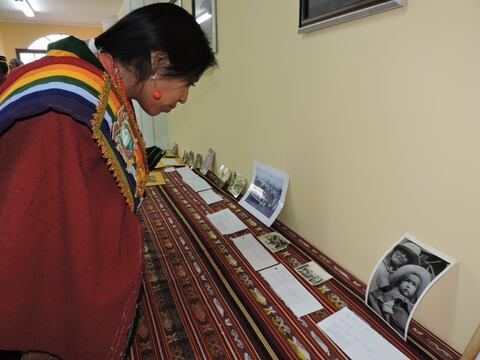 Fotos indígenas del ayer para recuperar identidad en Salasaca
