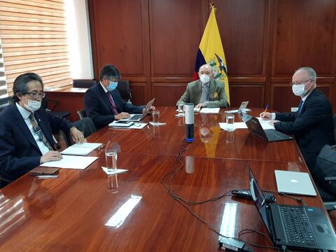 Elecciones 2021: Pilotos de votación electrónica, telemática y postal se implementarán para ecuatorianos en el exterior