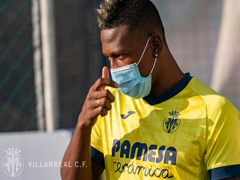 Alivio en el Villarreal: Pervis Estupiñán acudió a la práctica de este jueves y podría jugar el sábado