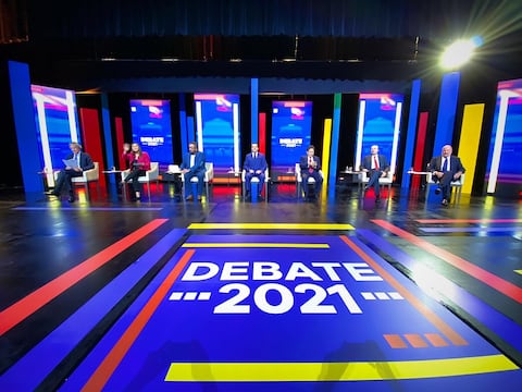 Debate presidencial: Bajar impuestos y tasas de interés, entre propuestas que abren encuentro de candidatos con miras a elecciones del 2021